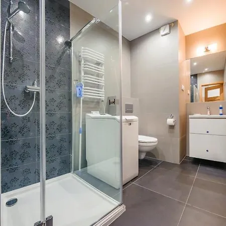 Apartament4siostry65 *