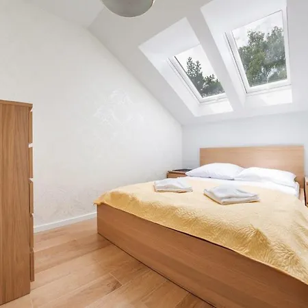 Apartament4siostry65 *